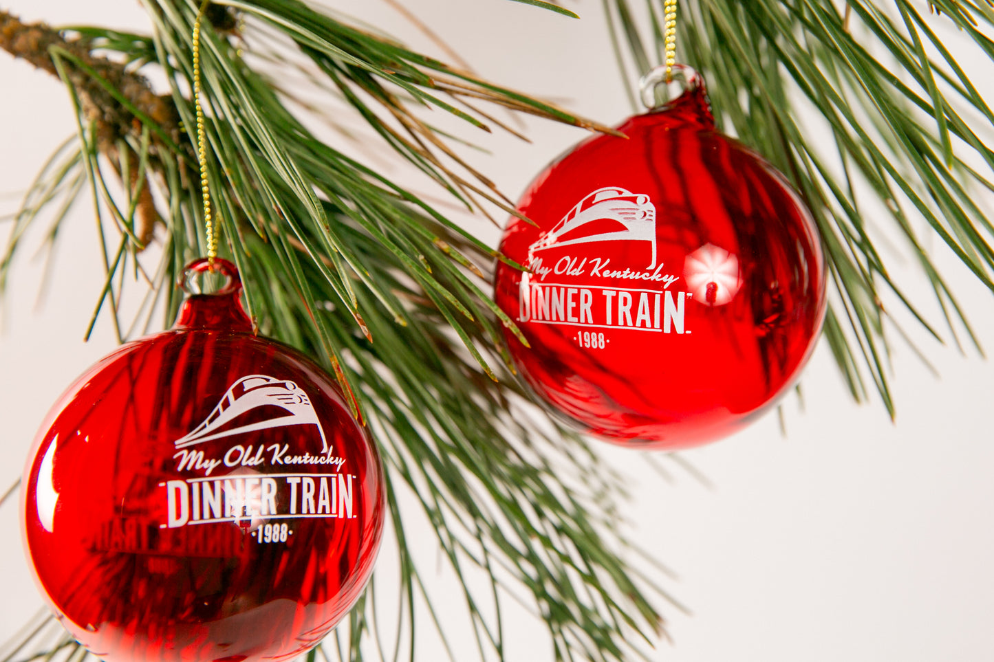 Christmas Ornament: Red Bulb