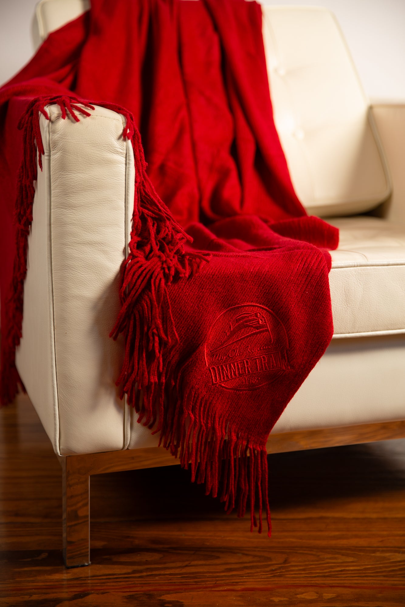 Blanket: Throw Red Knitted