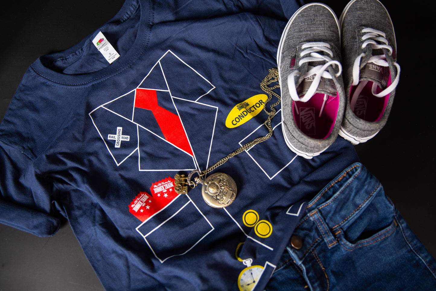 T-shirt: Y Navy Conductor