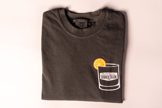 T-Shirt: A Old Fashoion Girl